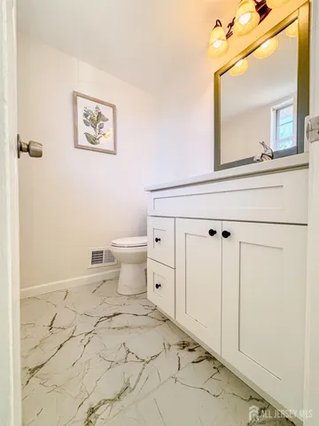 $449,000 | 386 Inwood Court, Unit 386, Somerset, NJ 08873