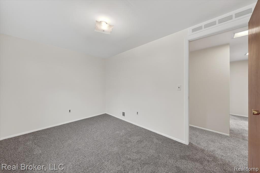 29630 Joy Road Livonia, MI 48150 - Photo 30 of 55 Gallery Image 30