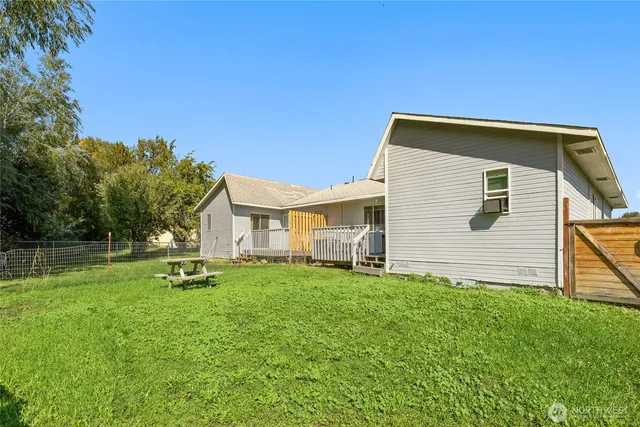 $459,000 | 1809-1811 Regal Street, Ellensburg, WA 98926