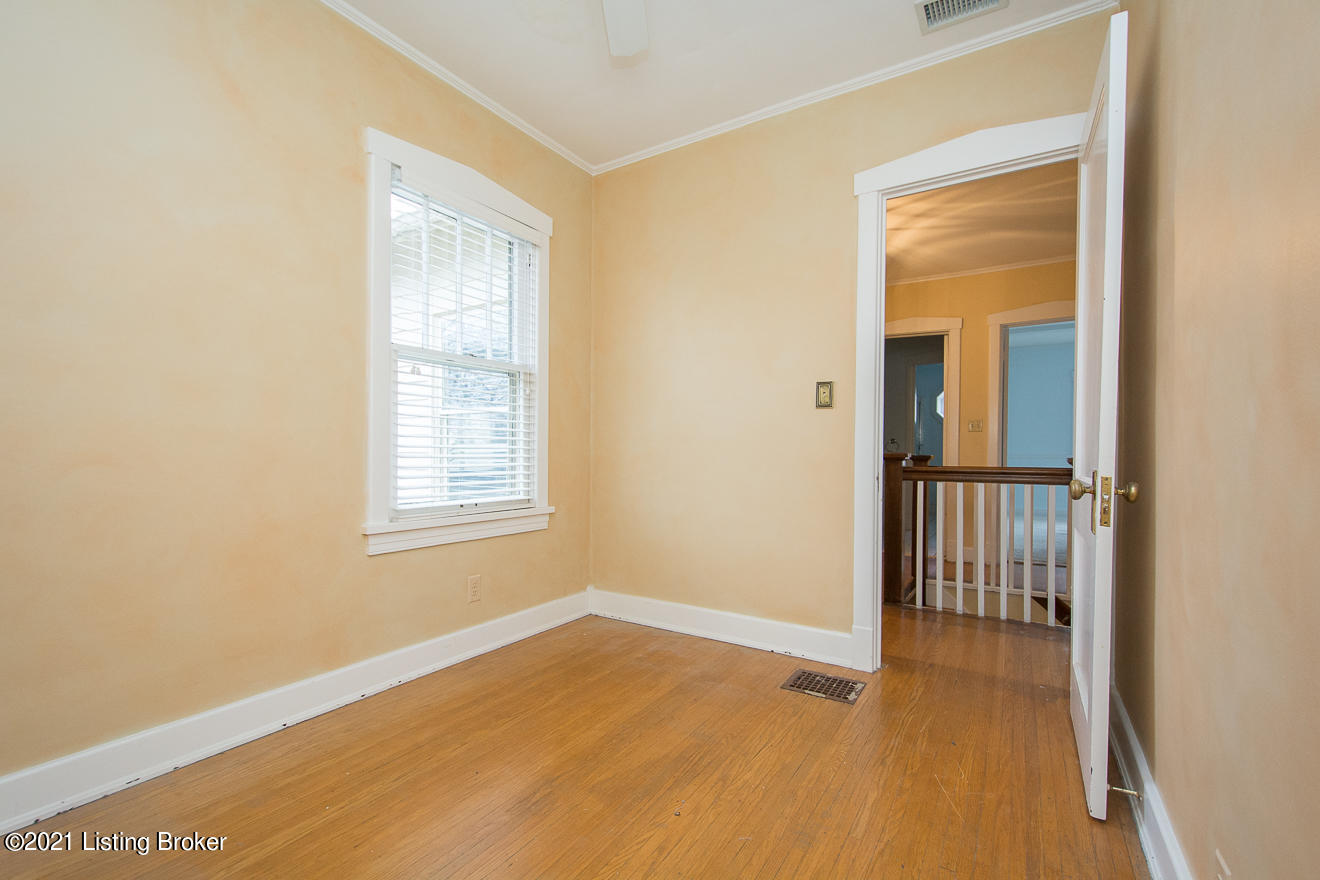 2135 Edgehill Road Louisville, KY 40205 - Photo 24 of 34 Bedroom 4
