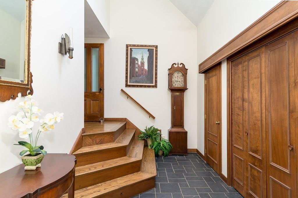 7 Tavern Lane Lexington, MA 02421 - Photo 3 of 35
