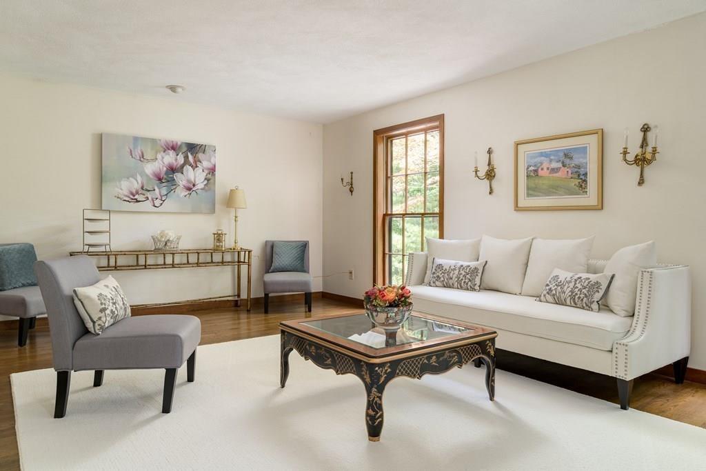 7 Tavern Lane Lexington, MA 02421 - Photo 4 of 35