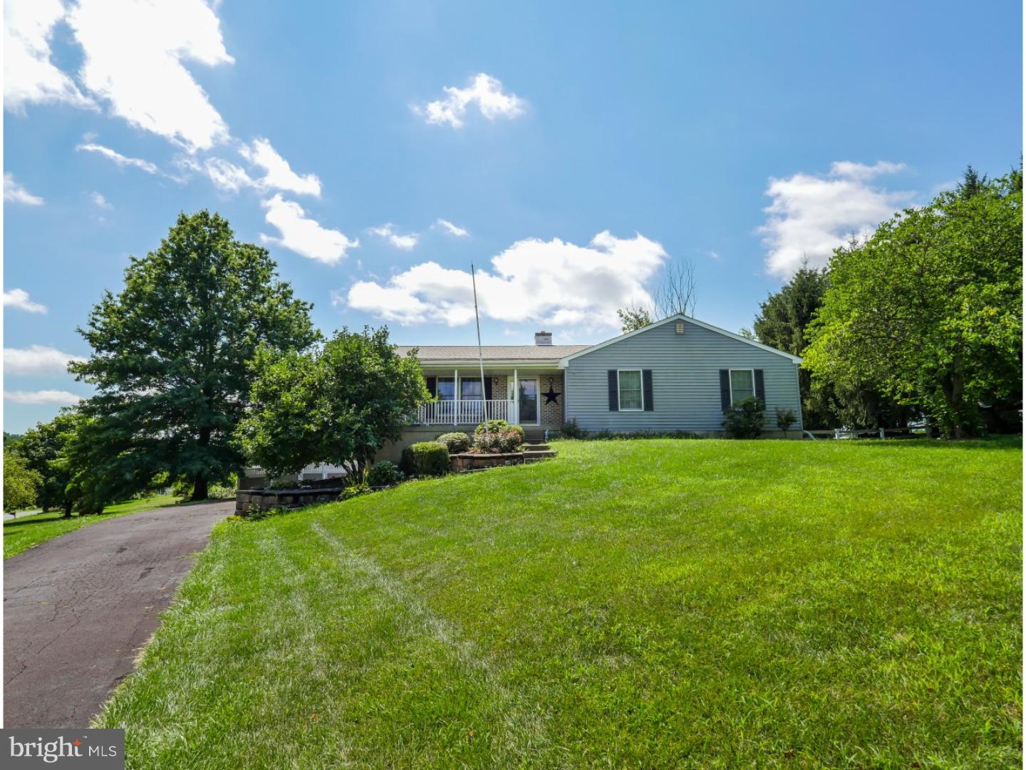 136 Hoffman Road Barto, PA 19504 - Photo 1 of 23 Gallery Image 1