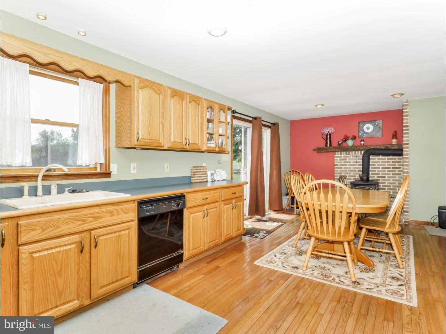 136 Hoffman Road Barto, PA 19504 - Photo 6 of 23 Gallery Image 6