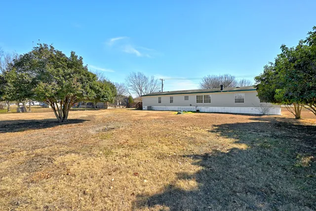 $500,000 | 1437 Heidenreich Lane, Uhland, TX 78640