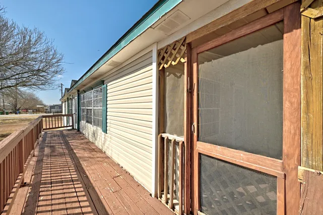 $500,000 | 1437 Heidenreich Lane, Uhland, TX 78640