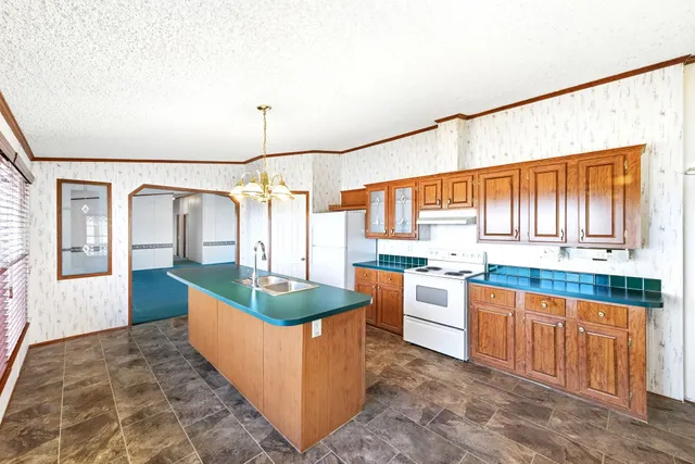 $500,000 | 1437 Heidenreich Lane, Uhland, TX 78640