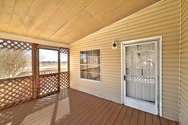 $500,000 | 1437 Heidenreich Lane, Uhland, TX 78640