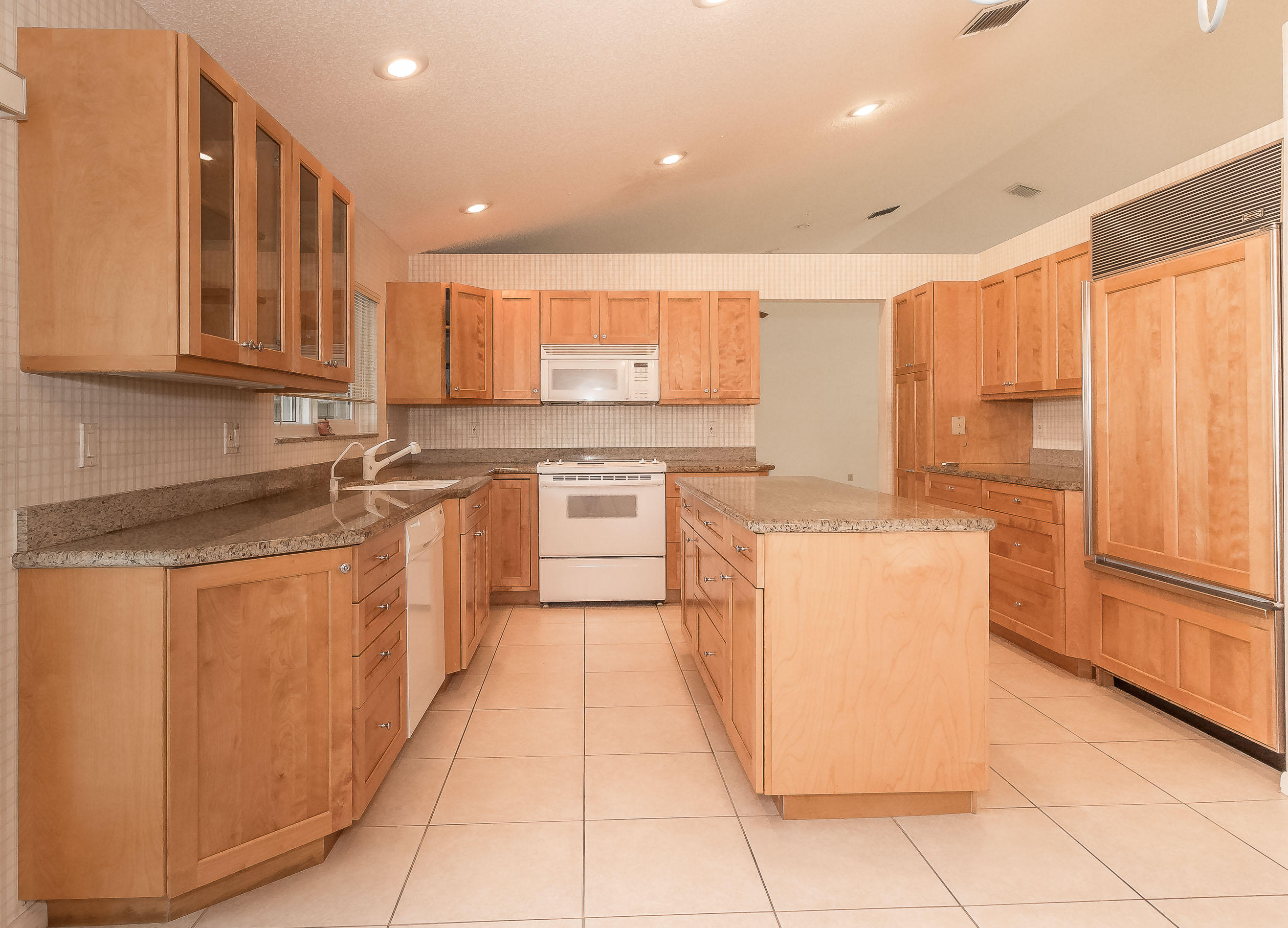 9580 El Clair Ranch Road Boynton Beach, FL 33437 - Photo 13 of 26 Kitchen