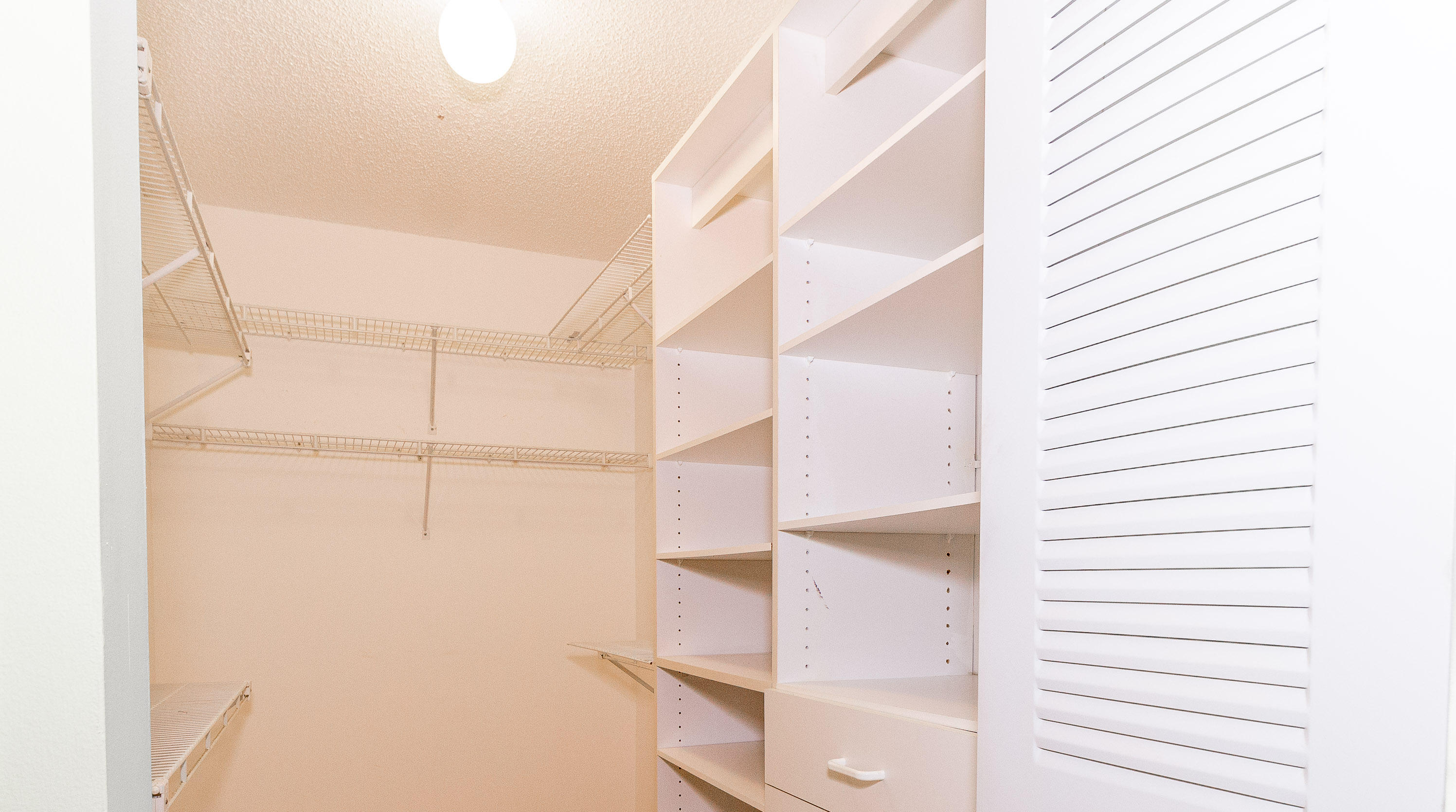 9580 El Clair Ranch Road Boynton Beach, FL 33437 - Photo 20 of 26 Built in shelving
