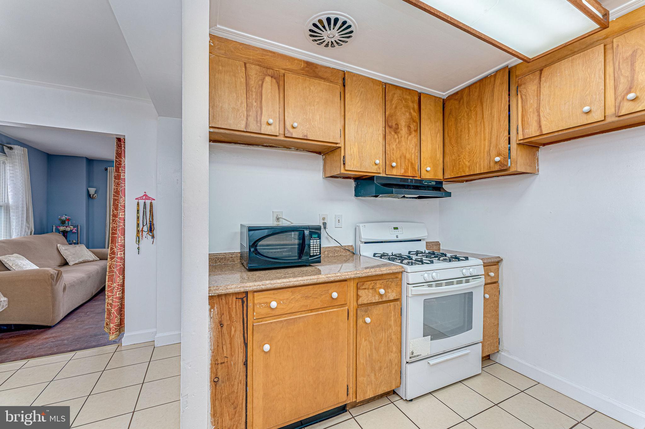 932 Milford Mill Road Baltimore, MD 21208 - Photo 19 of 43 Kitchen
