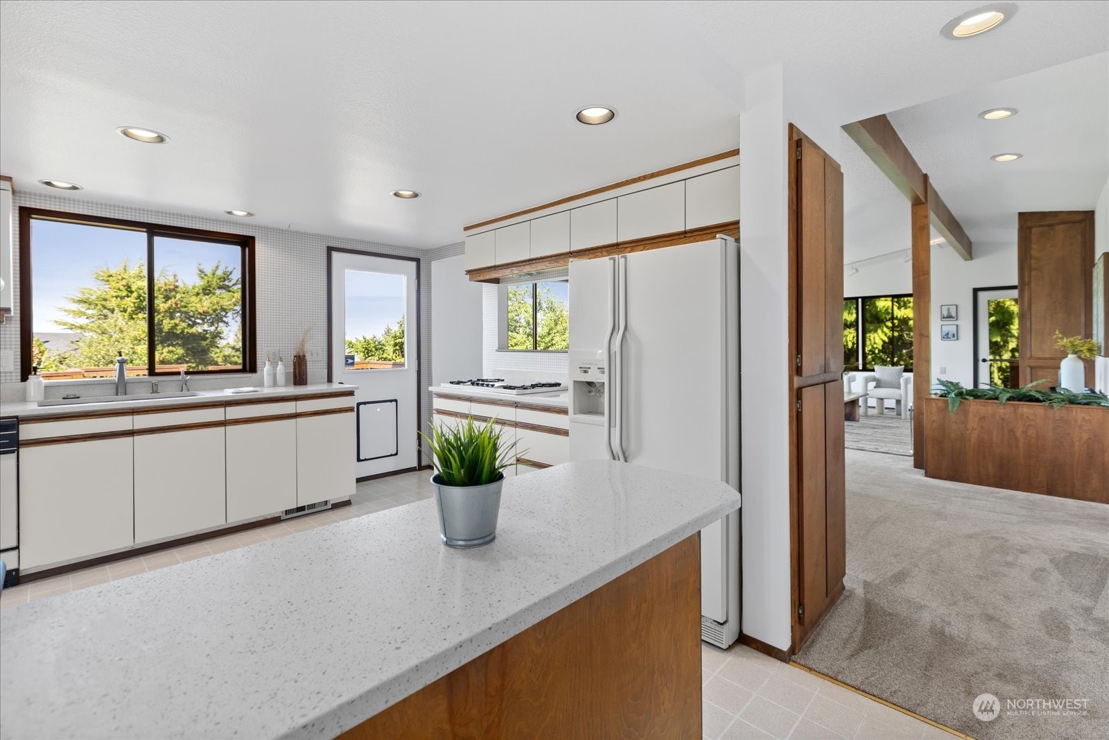8607 182nd Place Southwest Edmonds, WA 98026 - Photo 12 of 40 Gallery Image 12