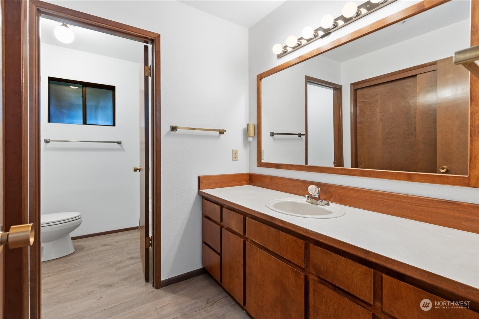 8607 182nd Place Southwest Edmonds, WA 98026 - Photo 37 of 40 Gallery Image 37