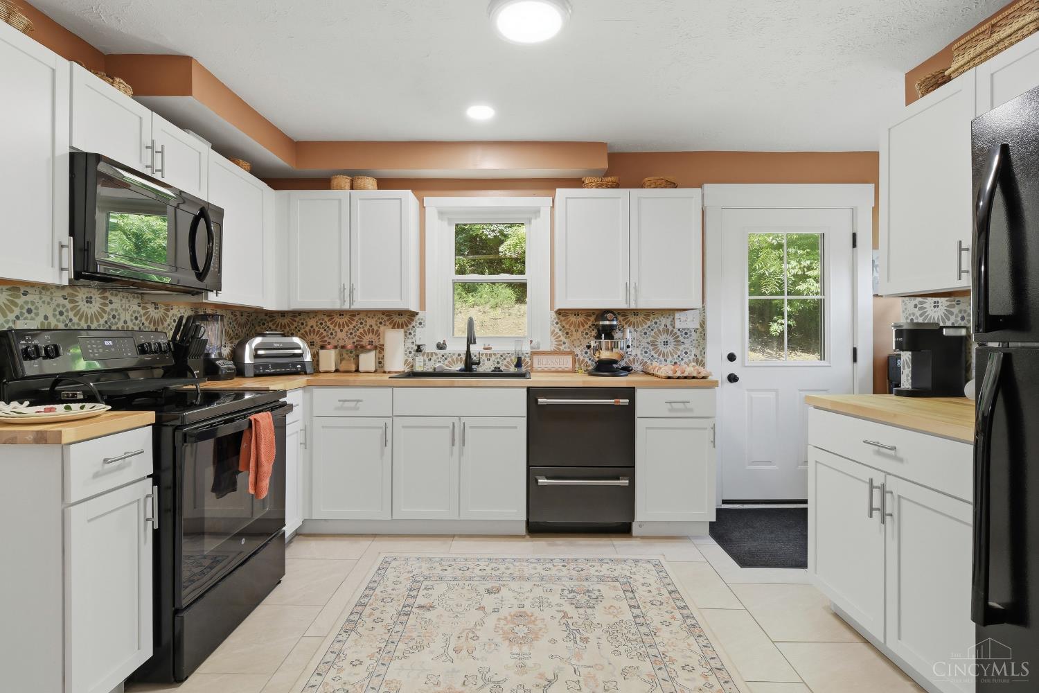 3729 9 Mile Road Cincinnati, OH 45255 - Photo 10 of 36 Gallery Image 10
