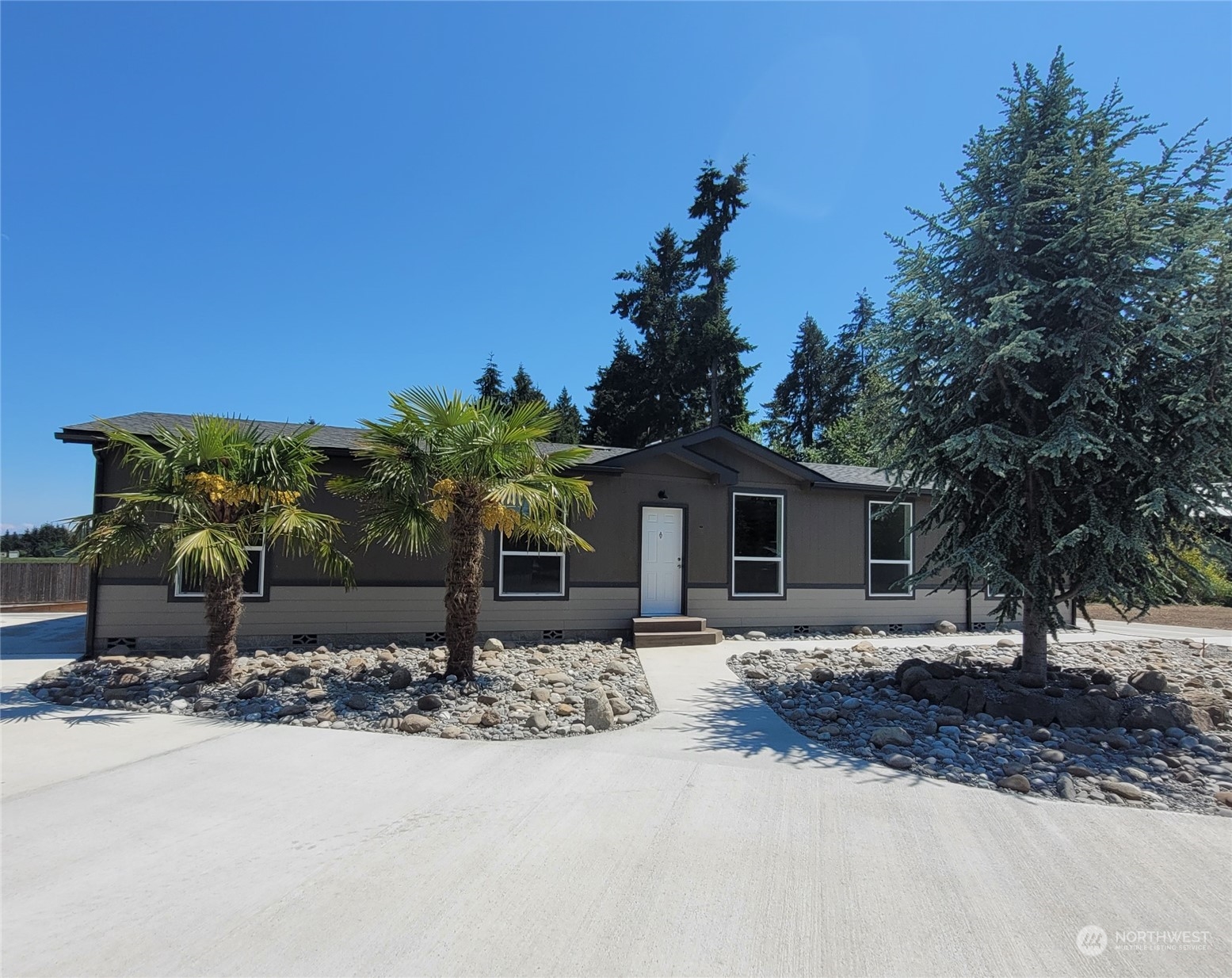 755 River Road Sequim, WA 98382 - Photo 2 of 40 Gallery Image 2