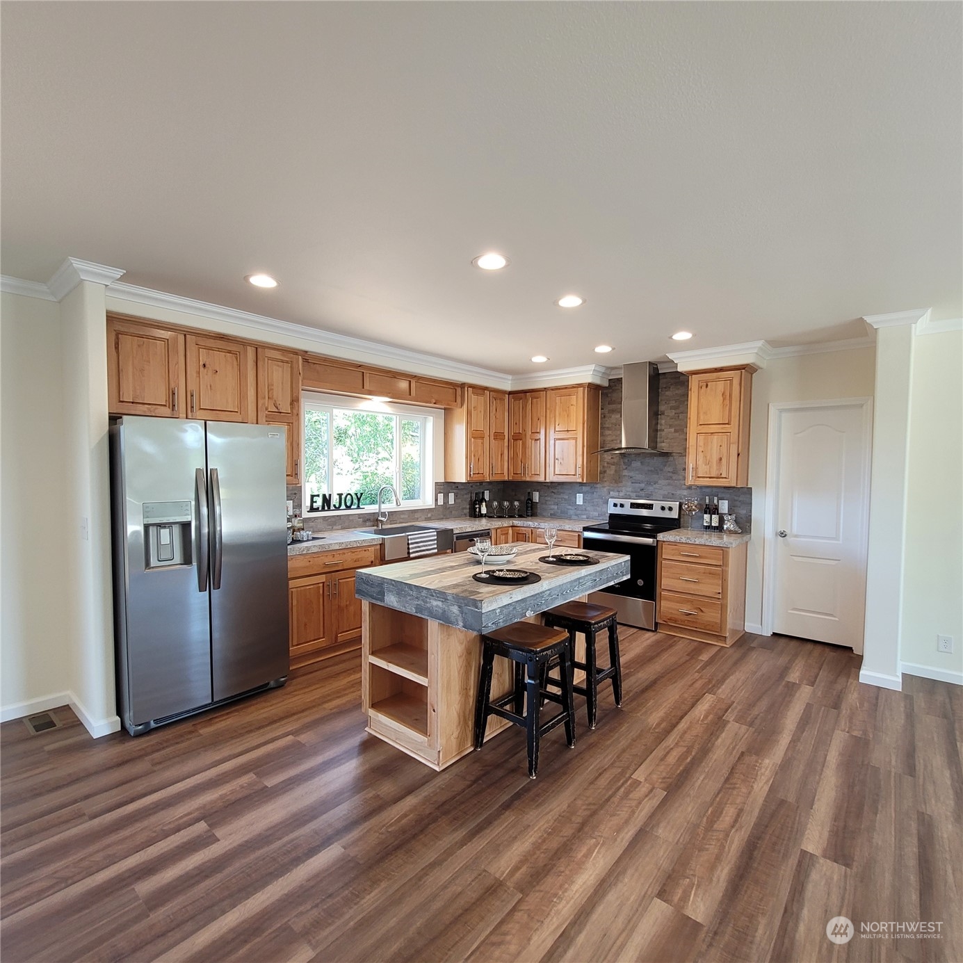 755 River Road Sequim, WA 98382 - Photo 9 of 40 Gallery Image 9