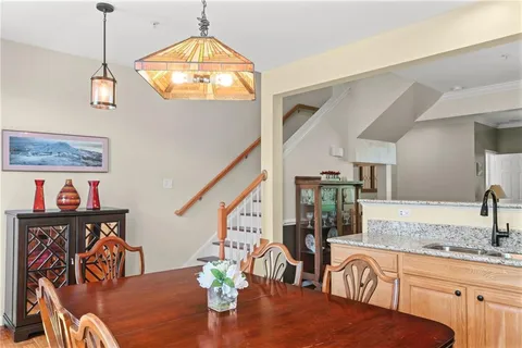$330,000 | 359 Wealdstone Road, Cranberry Township, PA 16066