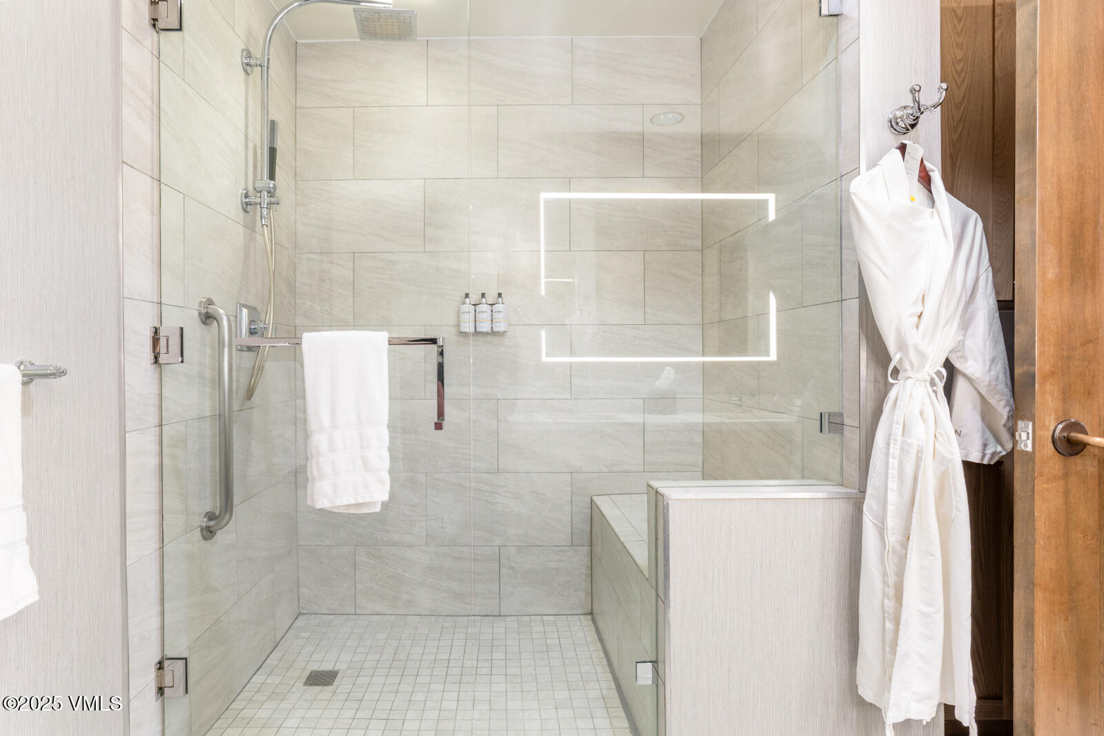 126 Riverfront Lane, Unit 321 Avon, CO 81620 - Photo 12 of 24 Westin 321 MLS-30