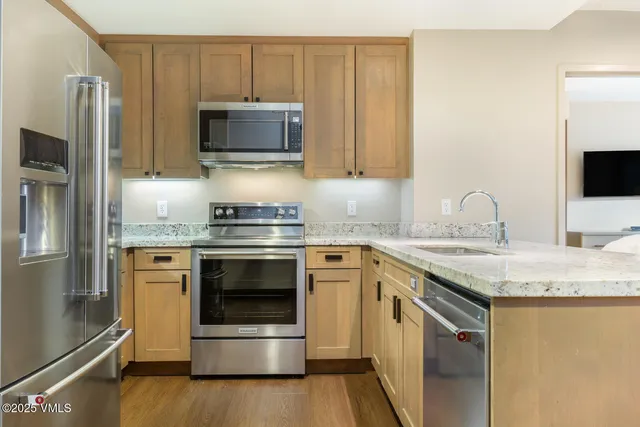 $2,449,000 | 126 Riverfront Lane, Unit 321, Avon, CO 81620