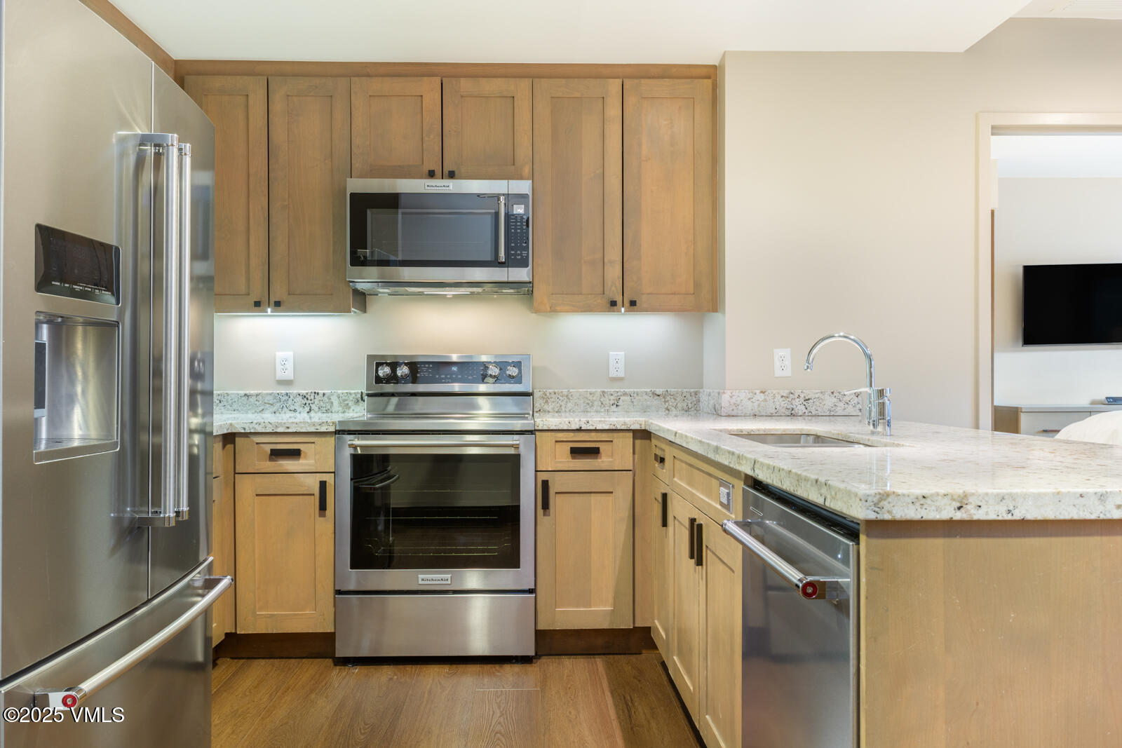 126 Riverfront Lane, Unit 321 Avon, CO 81620 - Photo 9 of 24 Westin 321 MLS-12