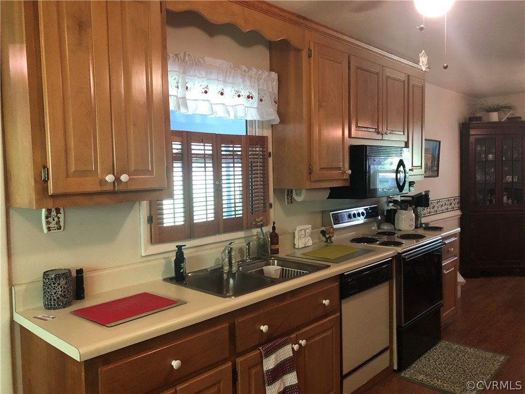 1407 Page Road Powhatan, VA 23139 - Photo 19 of 37 Gallery Image 19
