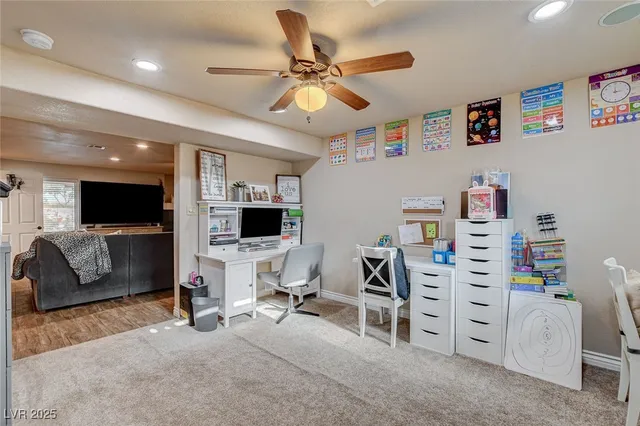 $1,025,000 | 985 Hinckley Avenue, Logandale, NV 89021