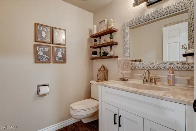 $1,025,000 | 985 Hinckley Avenue, Logandale, NV 89021