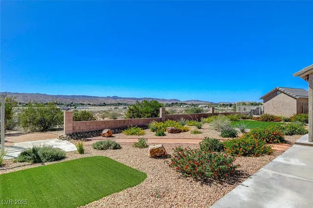 $1,025,000 | 985 Hinckley Avenue, Logandale, NV 89021