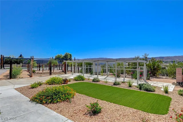 $1,025,000 | 985 Hinckley Avenue, Logandale, NV 89021