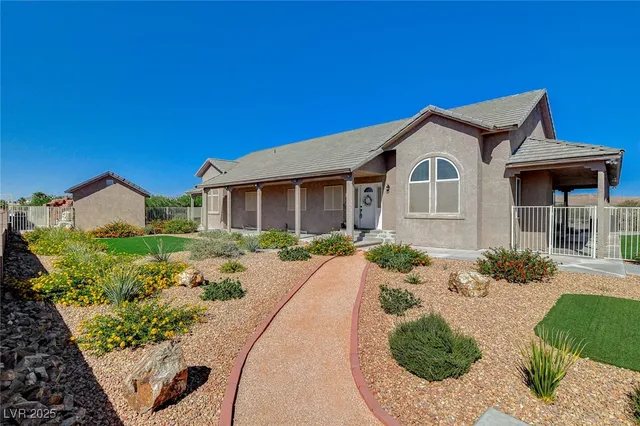 $1,025,000 | 985 Hinckley Avenue, Logandale, NV 89021