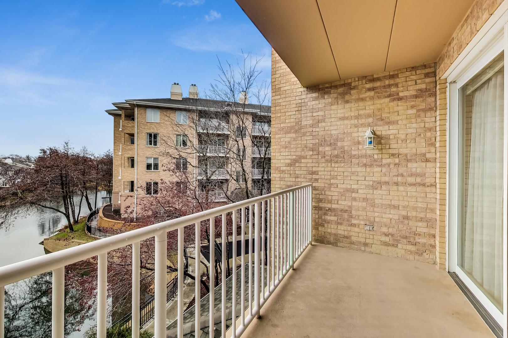 1761 Pavilion Way, Unit 306 Park Ridge, IL 60068 - Photo 15 of 19 a view of a balcony