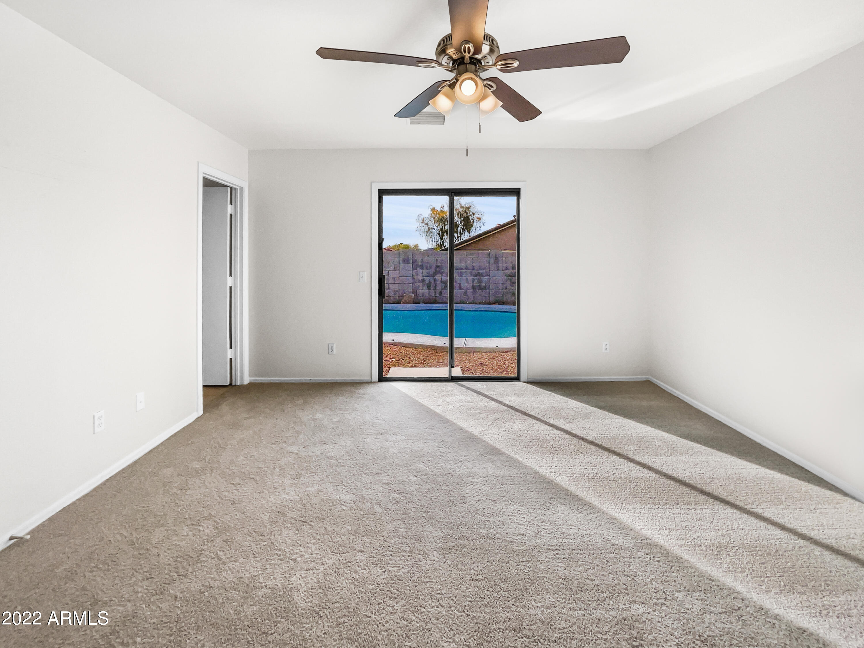 3015 West Red Fox Road Phoenix, AZ 85083 - Photo 6 of 21 photo_06
