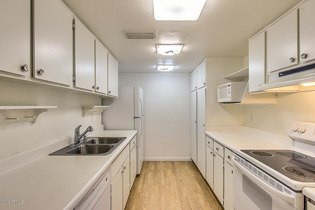 1027 East Redfield Road Tempe, AZ 85283 - Photo 8 of 18 Redfield-08