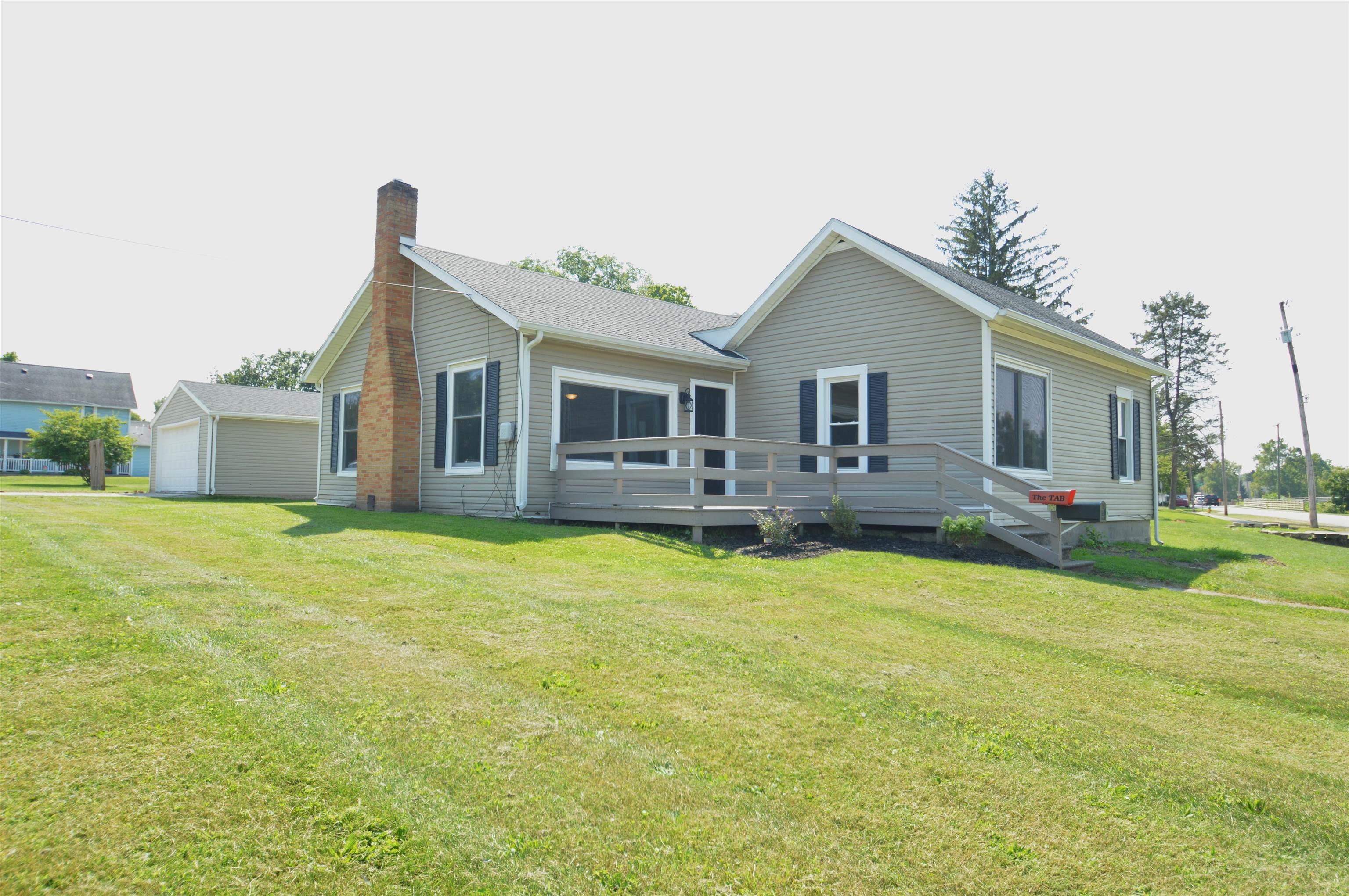 999 Riverside Drive Huntington, IN 46750 - Photo 1 of 19 Gallery Image 1