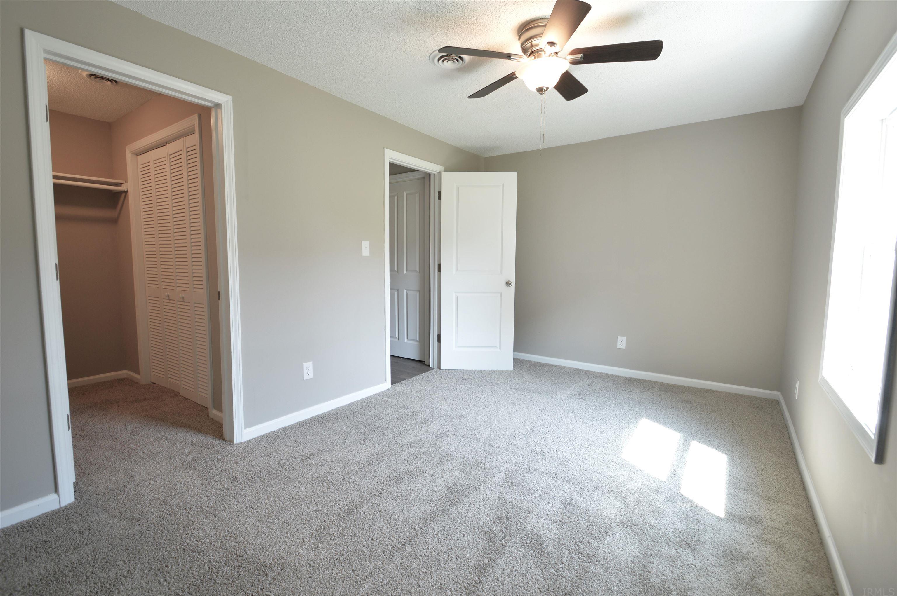 999 Riverside Drive Huntington, IN 46750 - Photo 16 of 19 Gallery Image 16