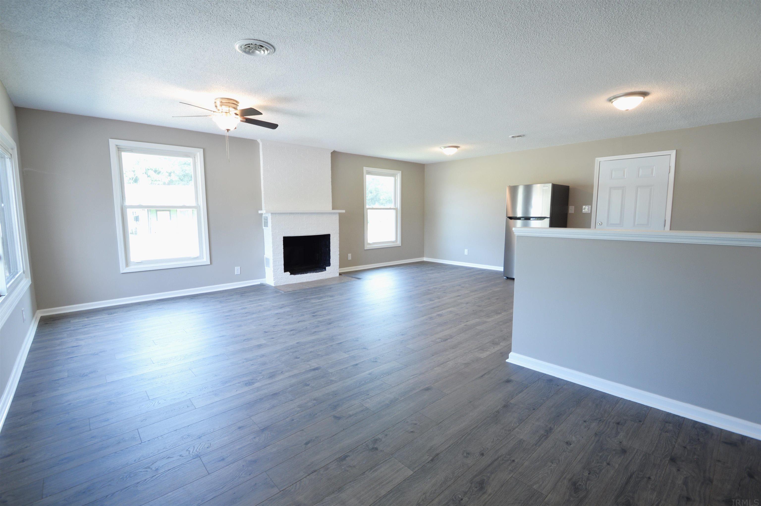 999 Riverside Drive Huntington, IN 46750 - Photo 5 of 19 Gallery Image 5