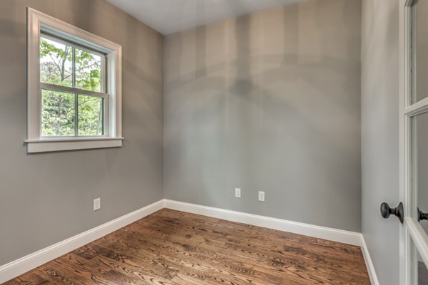 11 Birch Road Reading, MA 01867 - Photo 18 of 30 Gallery Image 18