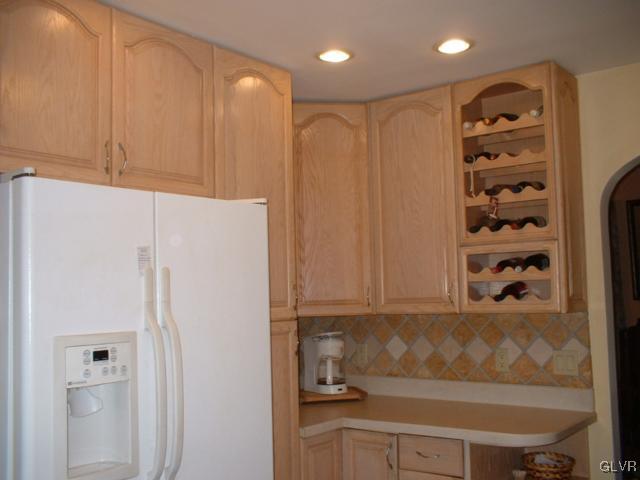 3678 Hickory Hill Road Bethlehem, PA 18015 - Photo 16 of 37 Gallery Image 16