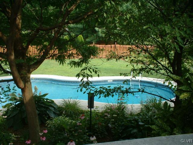 3678 Hickory Hill Road Bethlehem, PA 18015 - Photo 34 of 37 Gallery Image 34