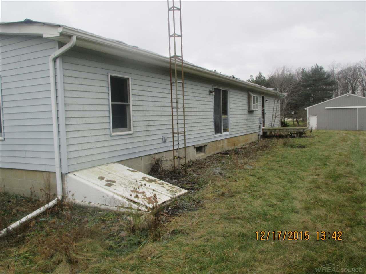 1646 Wellman Line Road Yale, MI 48097 - Photo 4 of 16