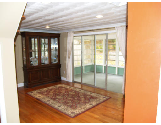 8 Donna Road Chelmsford, MA 01824 - Photo 12 of 21 Gallery Image 12