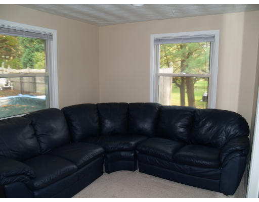 8 Donna Road Chelmsford, MA 01824 - Photo 18 of 21 Gallery Image 18