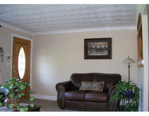 8 Donna Road Chelmsford, MA 01824 - Photo 9 of 21 Gallery Image 9