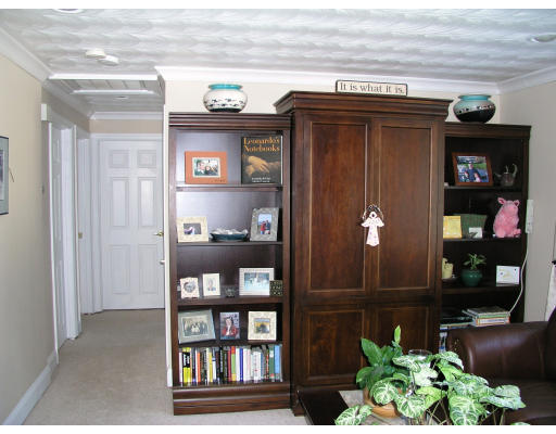 8 Donna Road Chelmsford, MA 01824 - Photo 10 of 21 Gallery Image 10