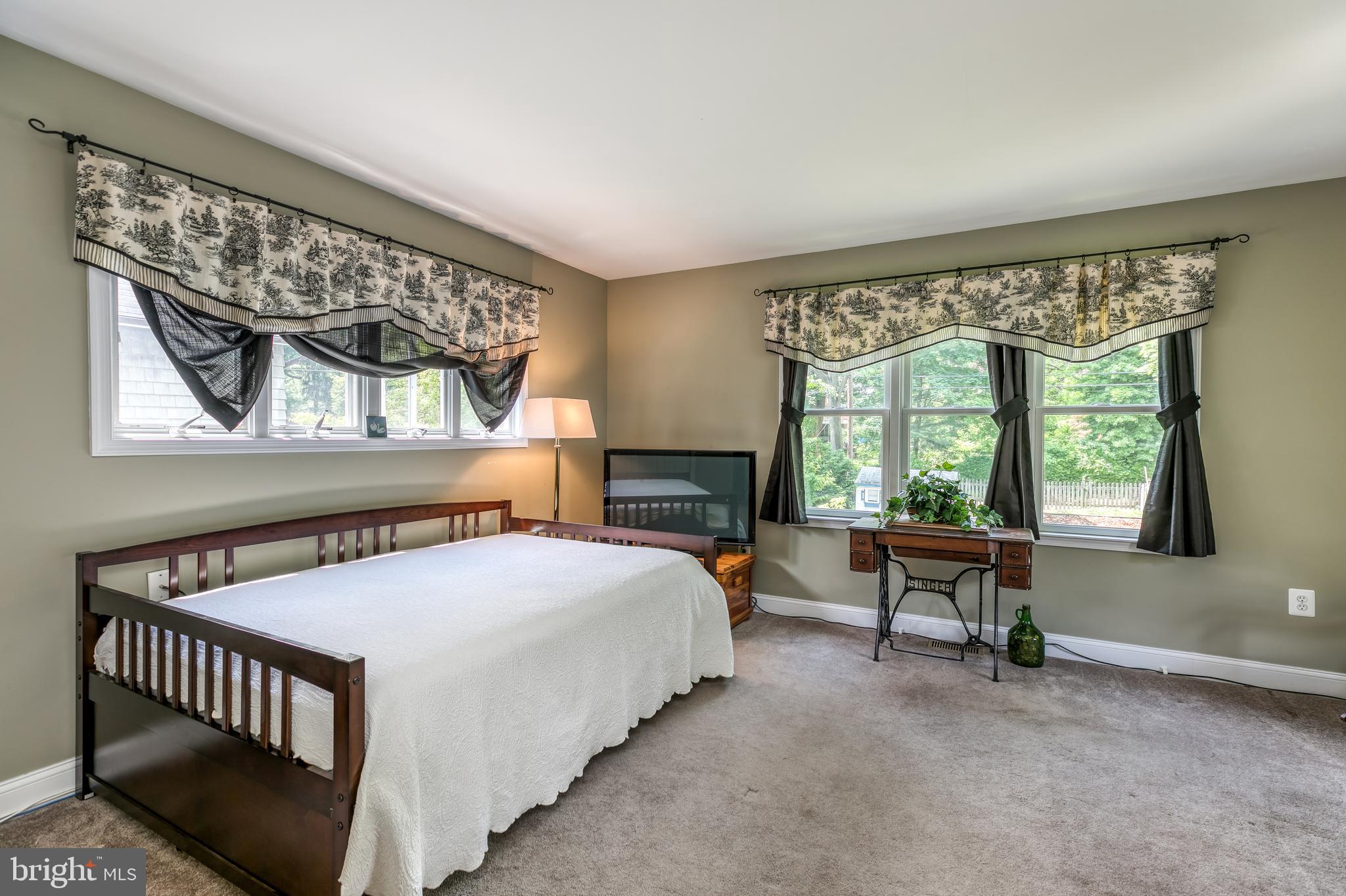 118 Hawthorn Road Baltimore, MD 21210 - Photo 21 of 41