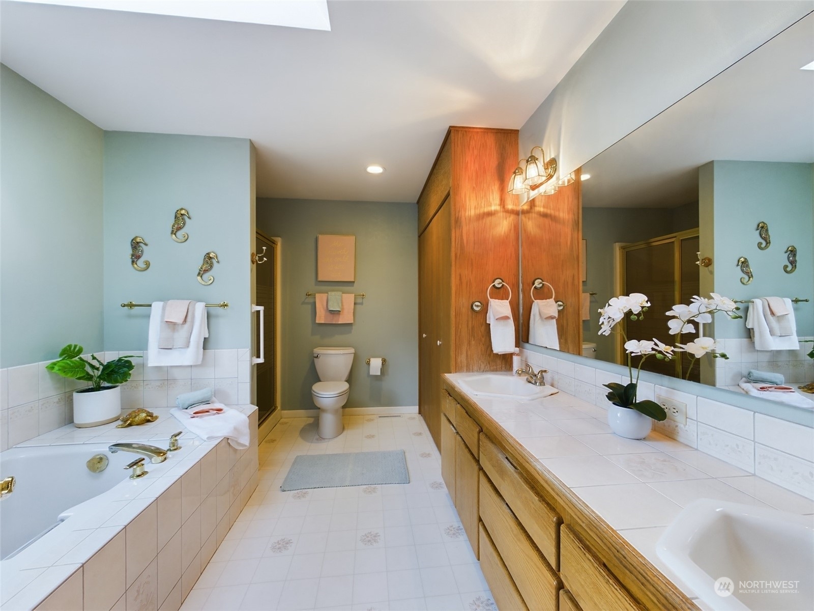 3340 Lilly Road Northeast Olympia, WA 98506 - Photo 19 of 24 Gallery Image 19