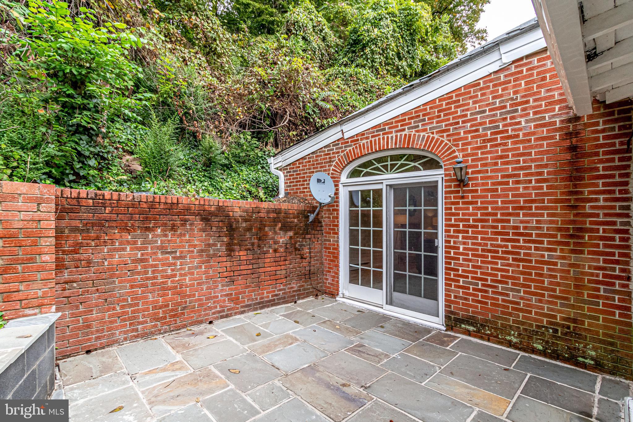 3141 South Glebe Road Arlington, VA 22202 - Photo 5 of 37