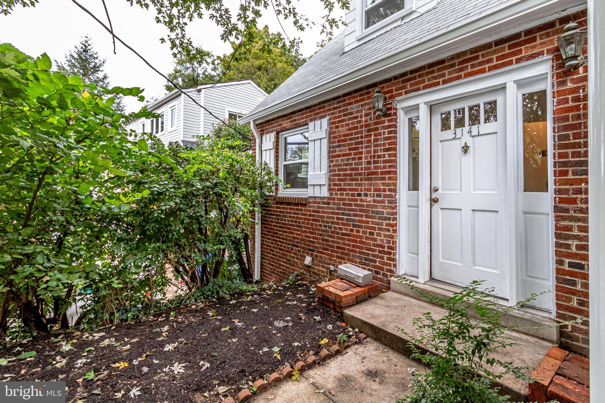 3141 South Glebe Road Arlington, VA 22202 - Photo 6 of 37