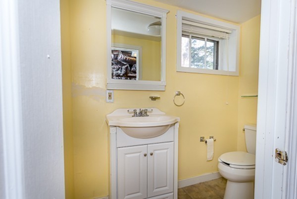 65 Monroe Road Quincy, MA 02169 - Photo 21 of 23 Gallery Image 21