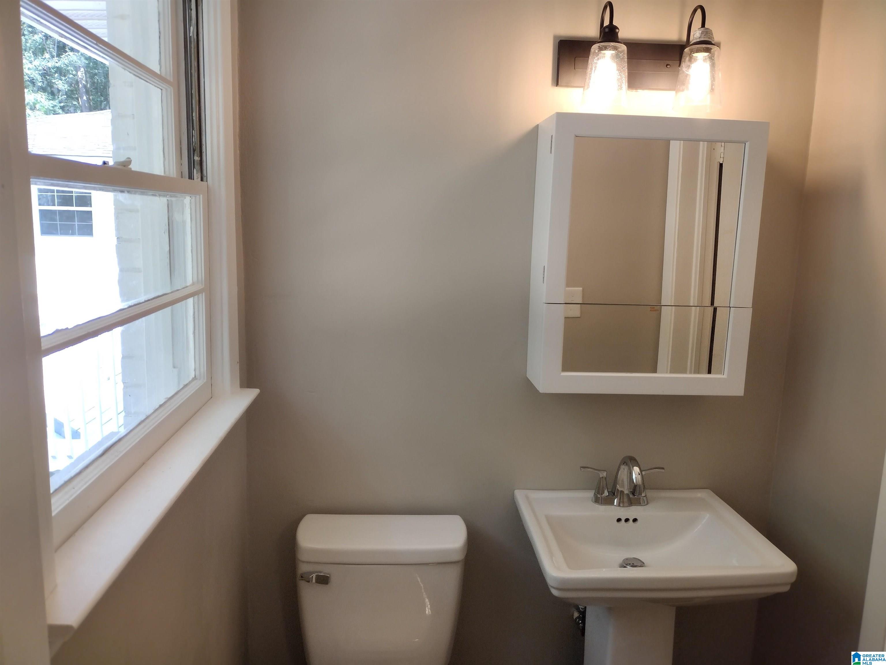404 Shamrock Avenue Weaver, AL 36277 - Photo 15 of 47